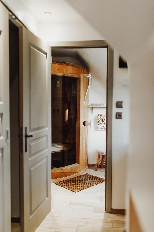 Chalet Scandinave Avec Sauna Ir - In The Woods Gesves Exterior foto